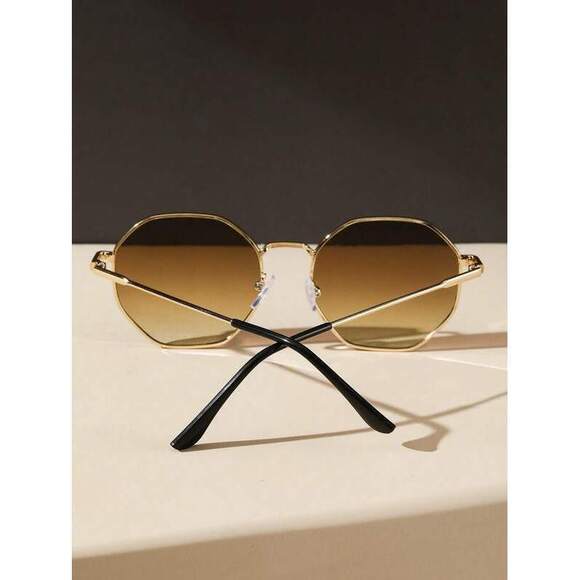 Retro Geometric Metal Frame Classic Glasses